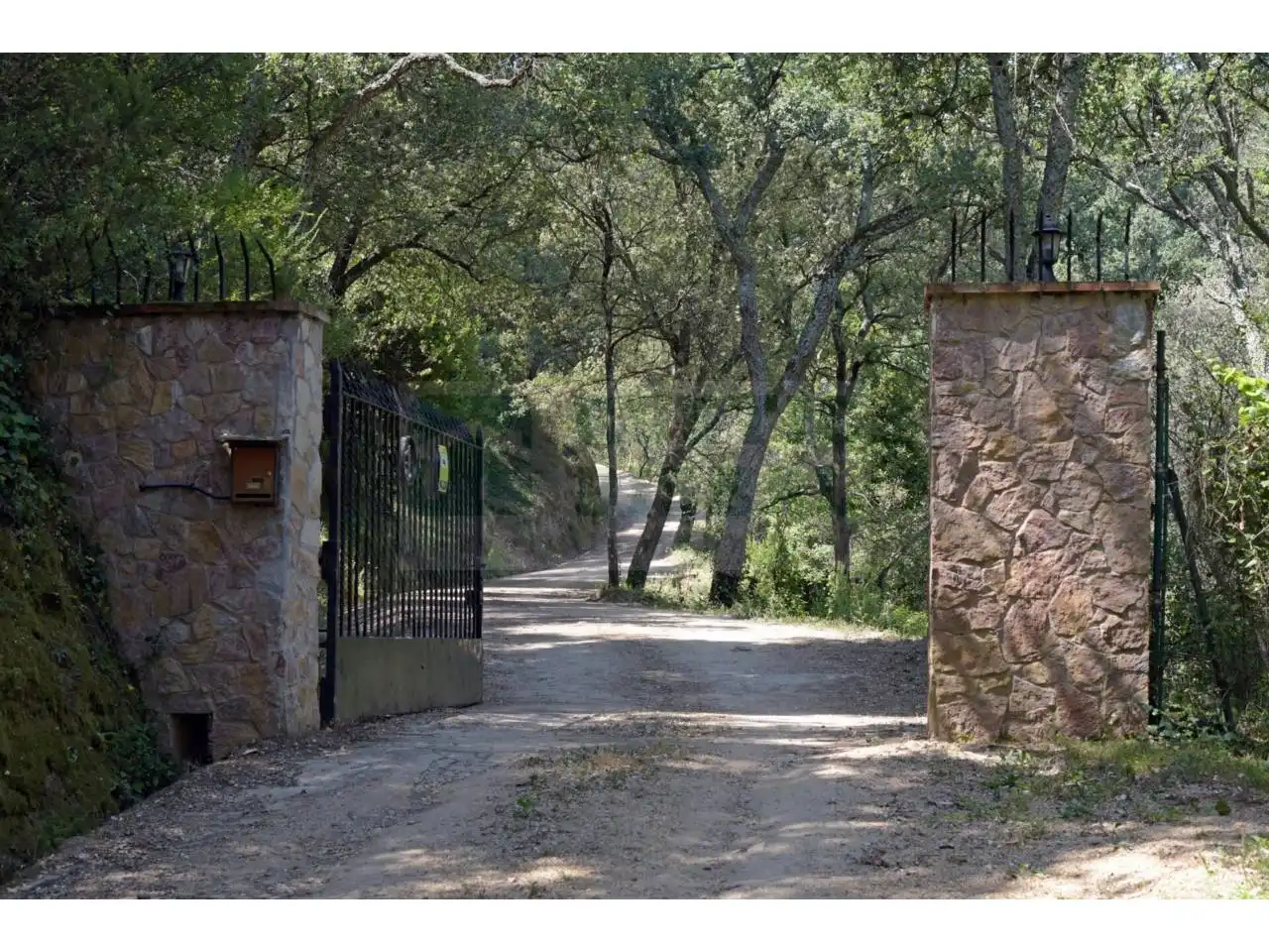 Vista exterior de Finca rústica en venda en Tordera amb Calefacció i Piscina