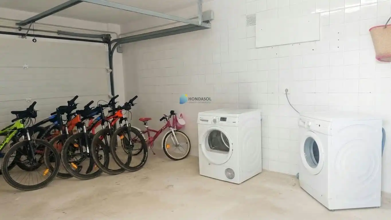 Parking de Casa o chalet en venta en La Manga del Mar Menor con Aire acondicionado, Jardín privado y Terraza