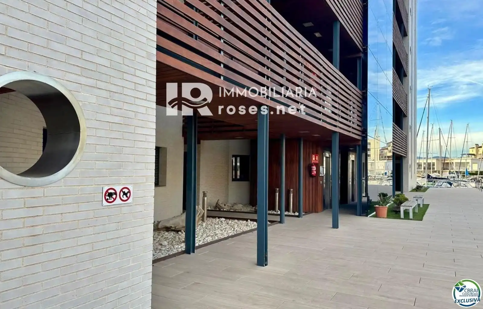 Piso en venta en Roses con Aire acondicionado, Terraza y Piscina