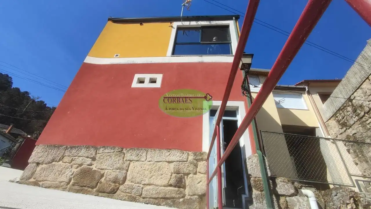 Vista exterior de Casa o xalet en venda en Ribadavia amb Calefacció i Balcó