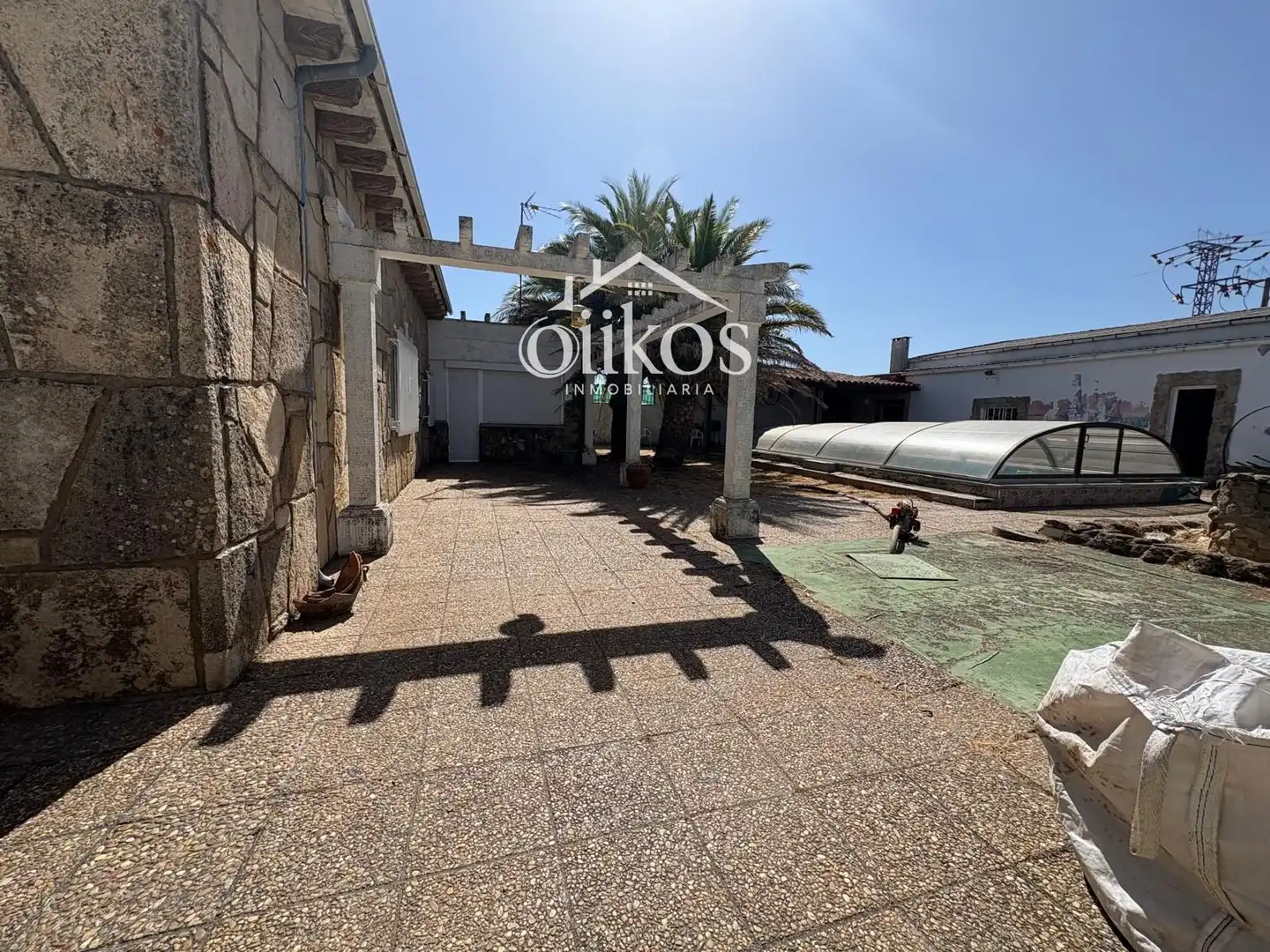 Vista exterior de Casa o xalet en venda en Vitigudino amb Calefacció, Piscina i Moblat
