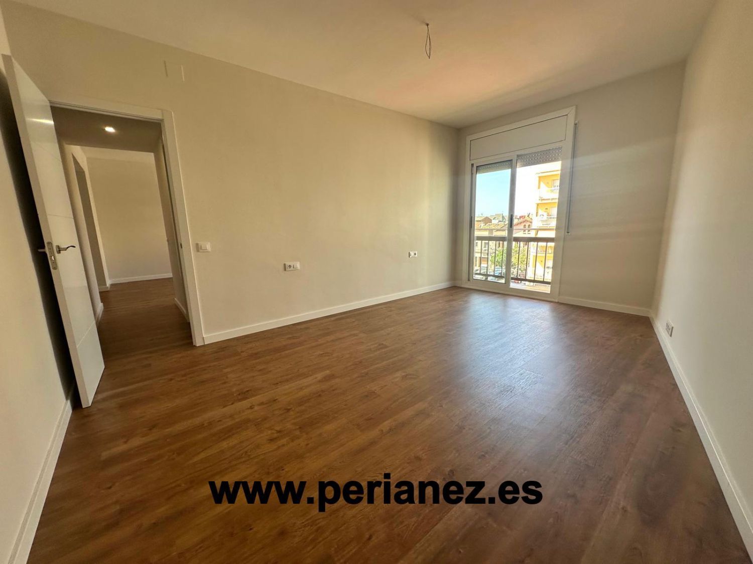 Dormitori de Pis en venda en Viladecans amb Aire condicionat, Parquet i Balcó