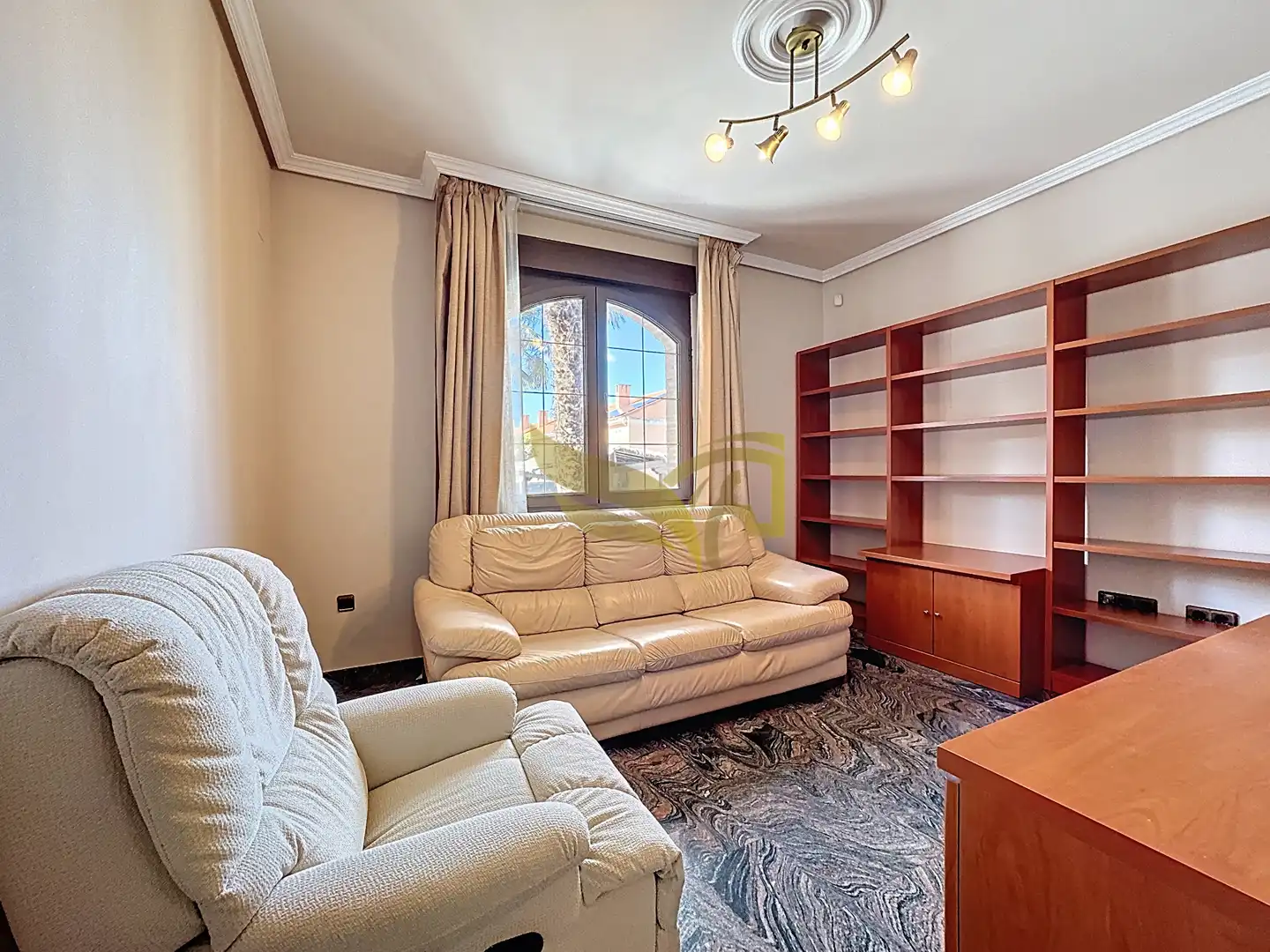 Sala de estar de Casa o chalet en venta en Aranjuez con Aire acondicionado, Calefacción y Jardín privado