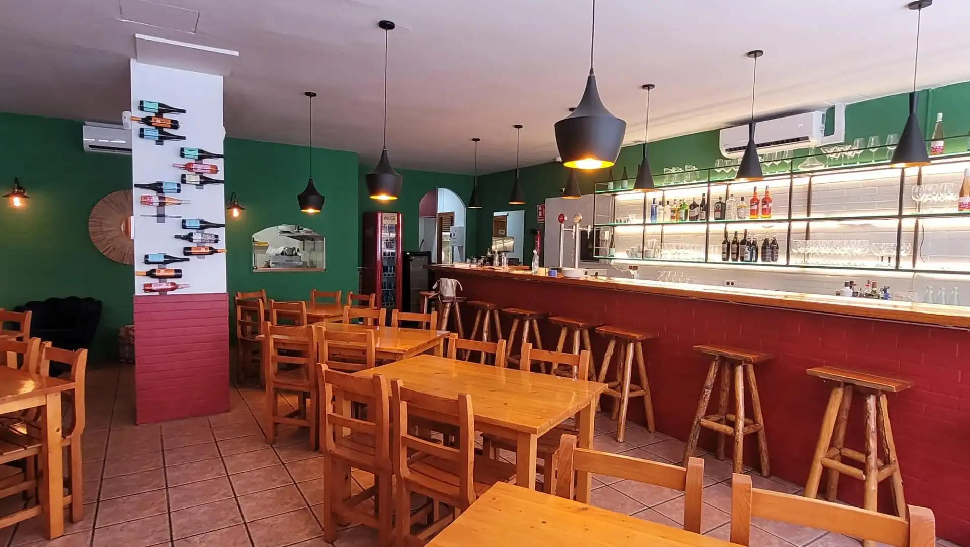 Local comercial en traspàs a Ponent