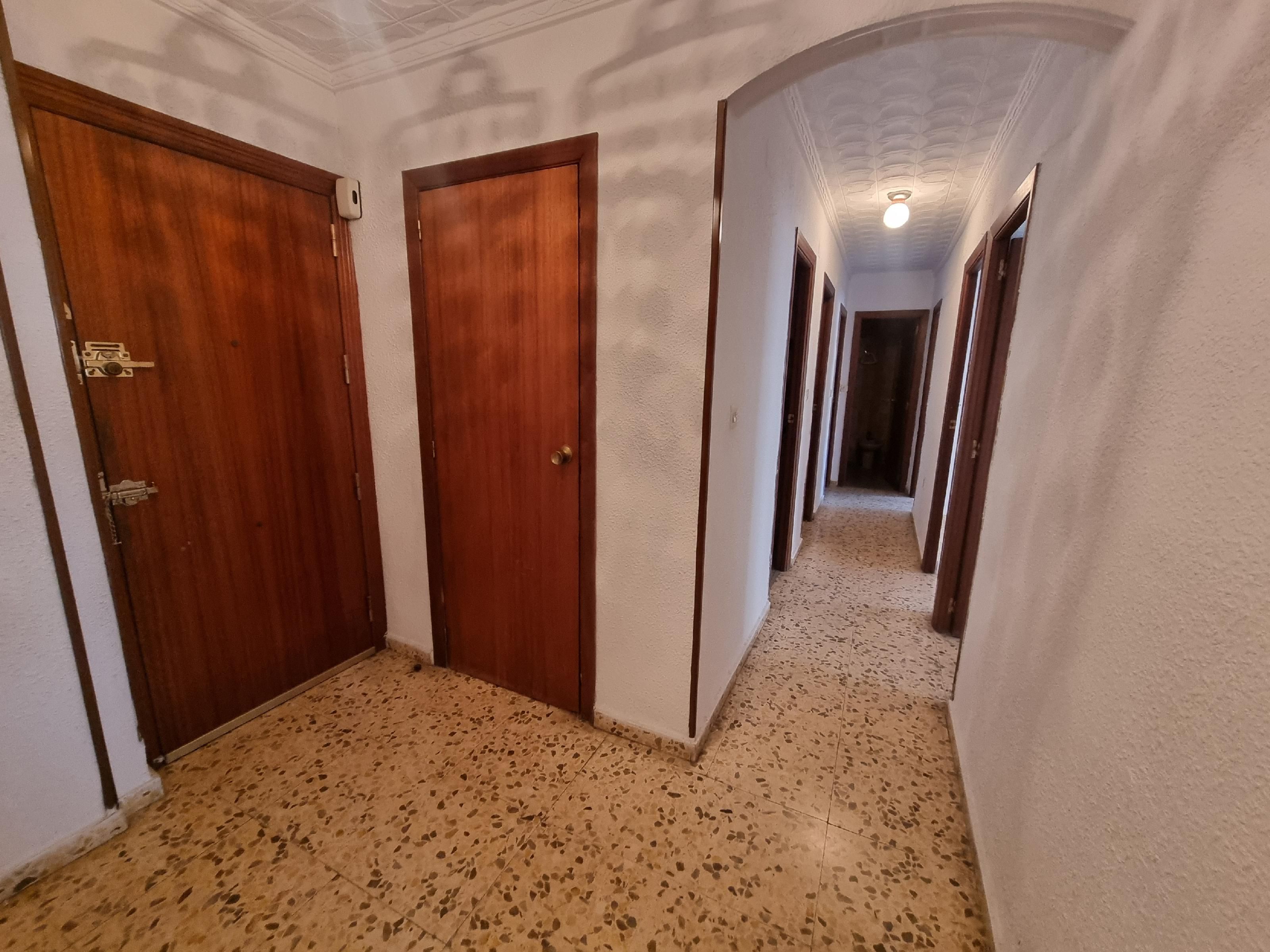 Apartment for sale in  Albacete Capital
