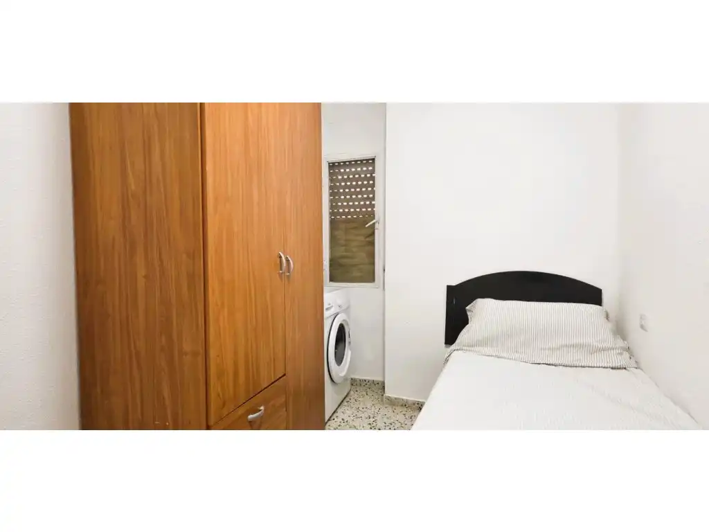 Habitación de Piso en venta en Calles con Aire acondicionado, Balcón y Internet