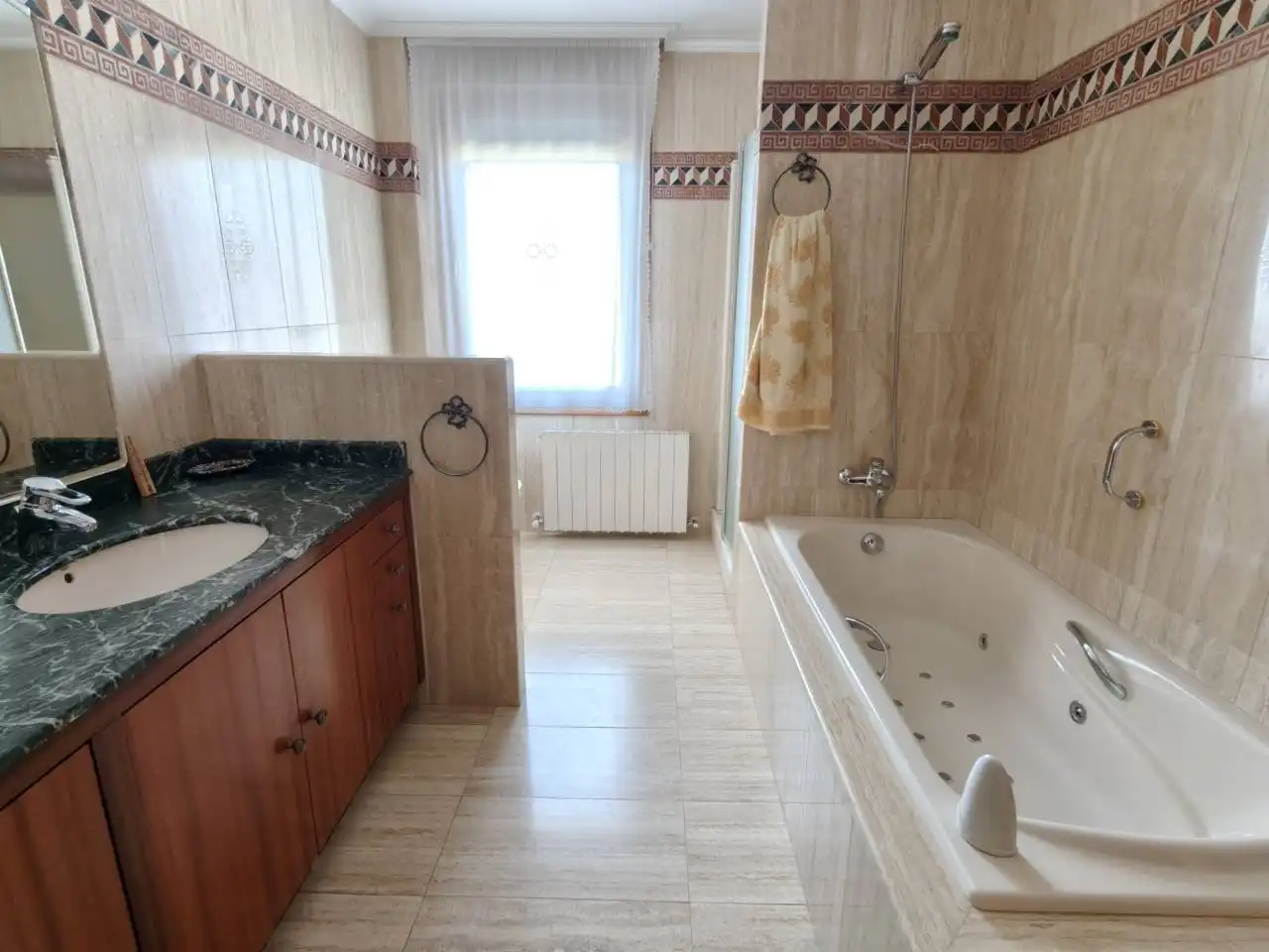 Bathroom of Houses for sale in Leioa  with Private garden and Terrace