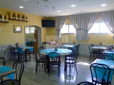 Local comercial en traspaso en Centre - Eixample – Can Llobet