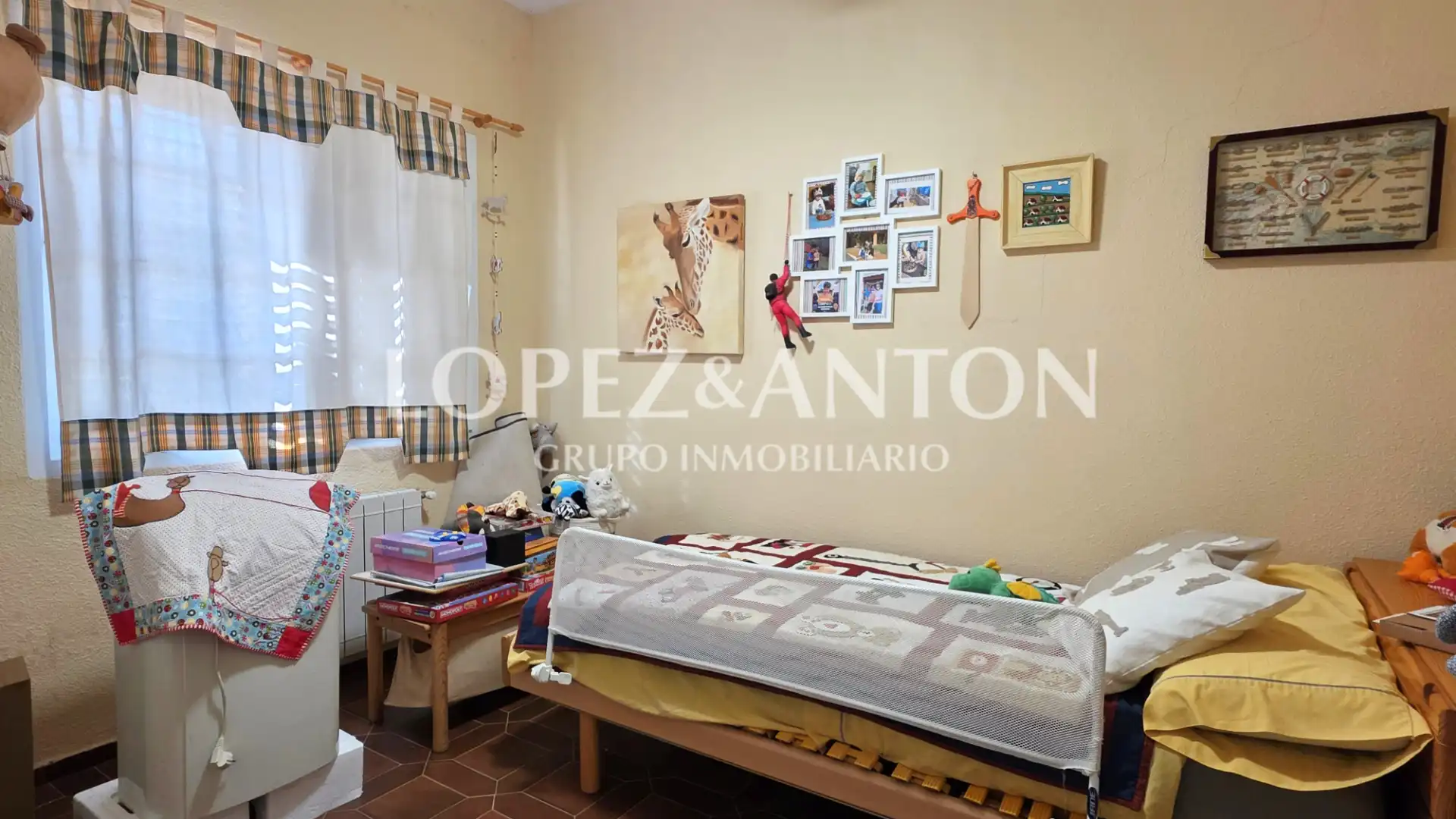 Casa o xalet en venda en La Pobla de Vallbona amb Aire condicionat, Calefacció i Jardí privat