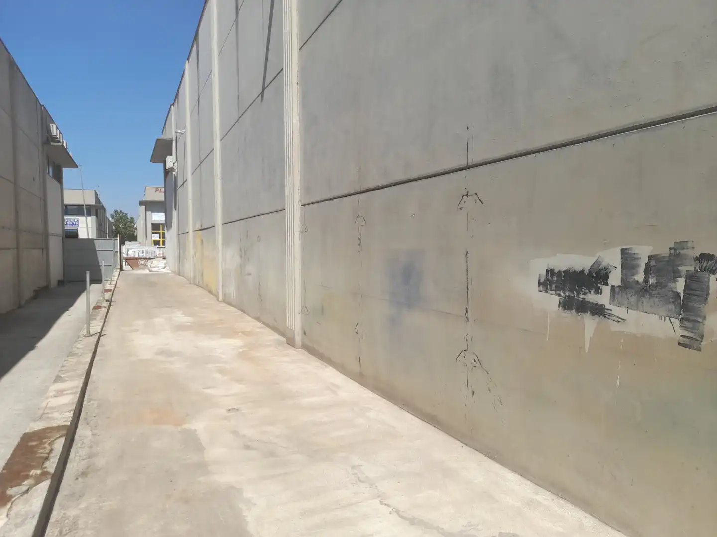 Exterior view of Industrial buildings for rent in Les Franqueses del Vallès  with Heating
