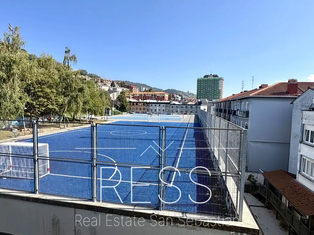Vista exterior de Piso en venta en Pasaia, Gipuzkoa