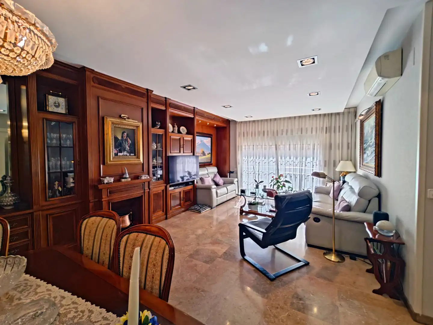House with terrace for sale in Centre - Sant Oleguer, imagen 2