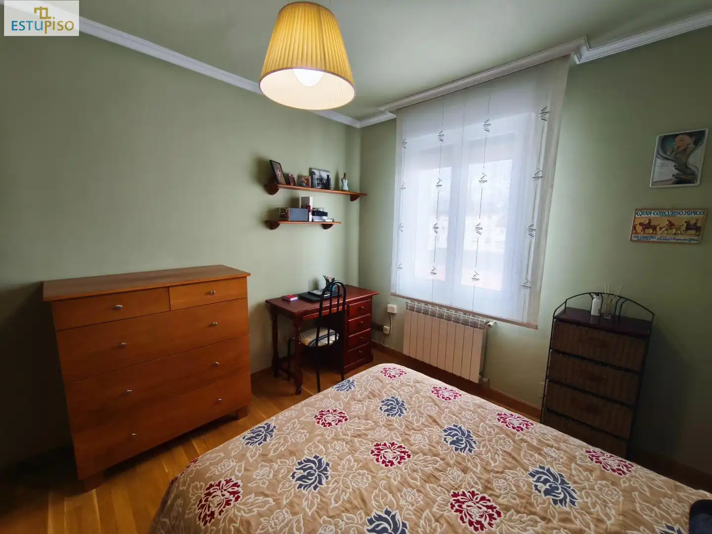 Bedroom of Flat for sale in Vitoria - Gasteiz  with Heating, Parquet flooring and Furnished