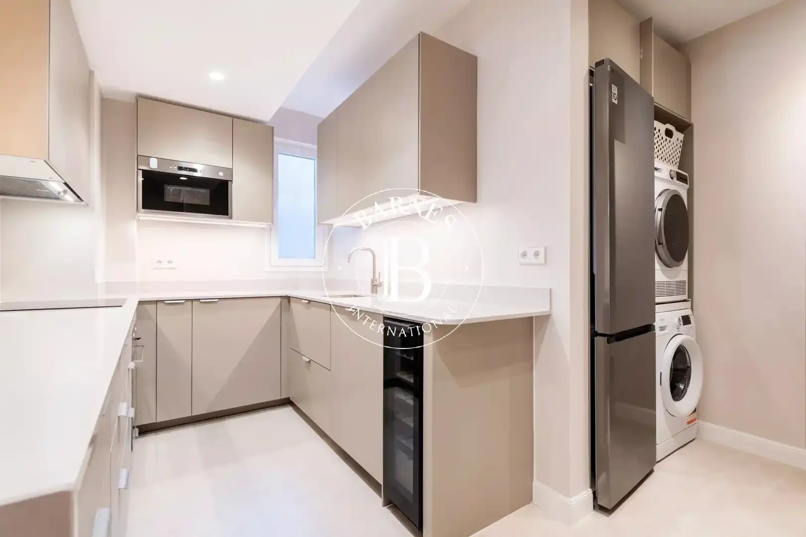 Kitchen of Flat for rent in Madrid  with Air Conditioner, Heating and Terrace