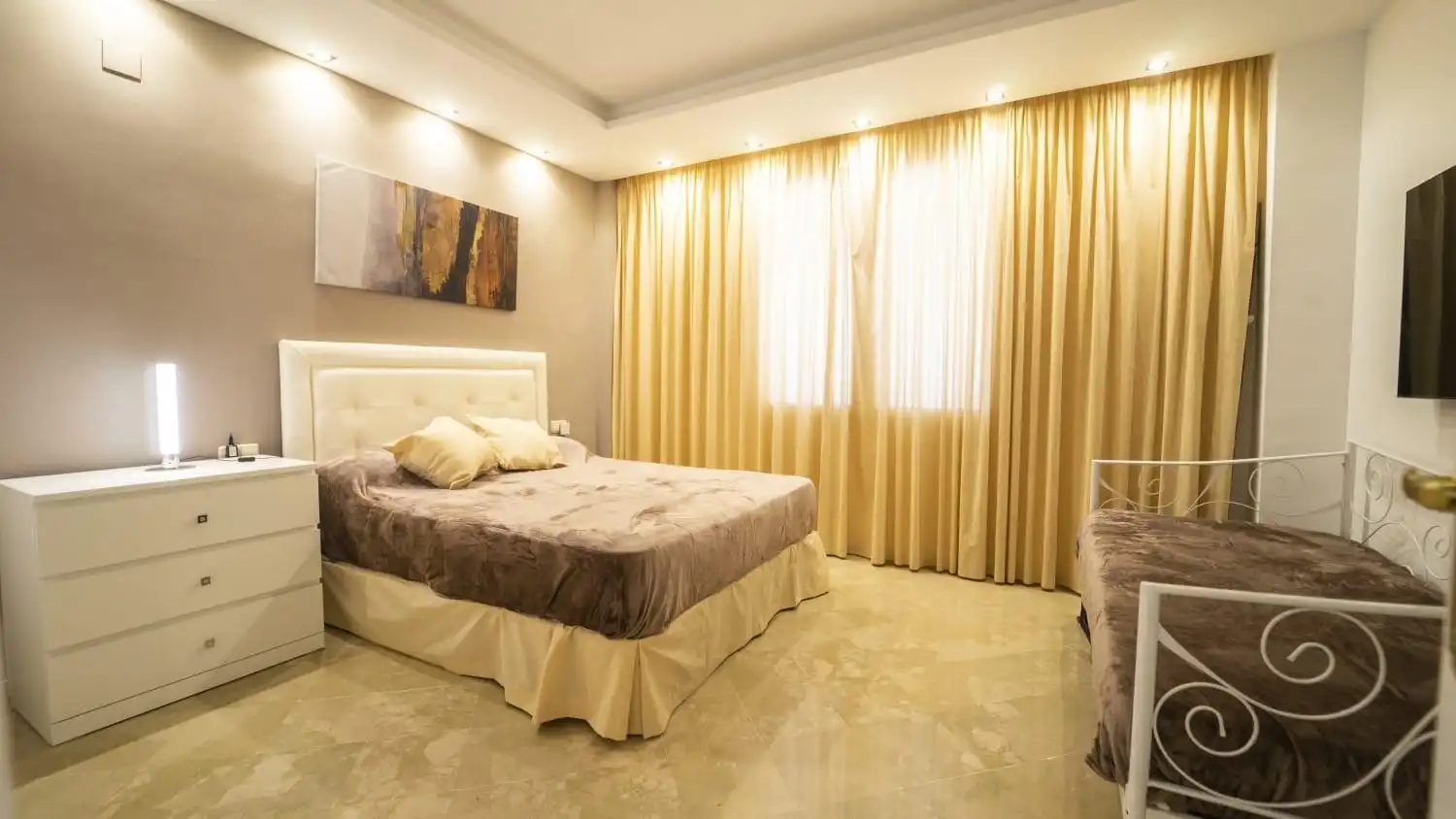 Bedroom of Flat for sale in Genil