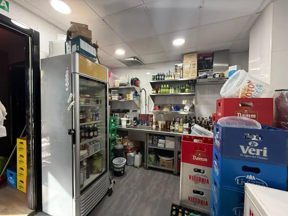 Gewerbefläche zum Verkauf in Calle Princesa 7, imagen 3