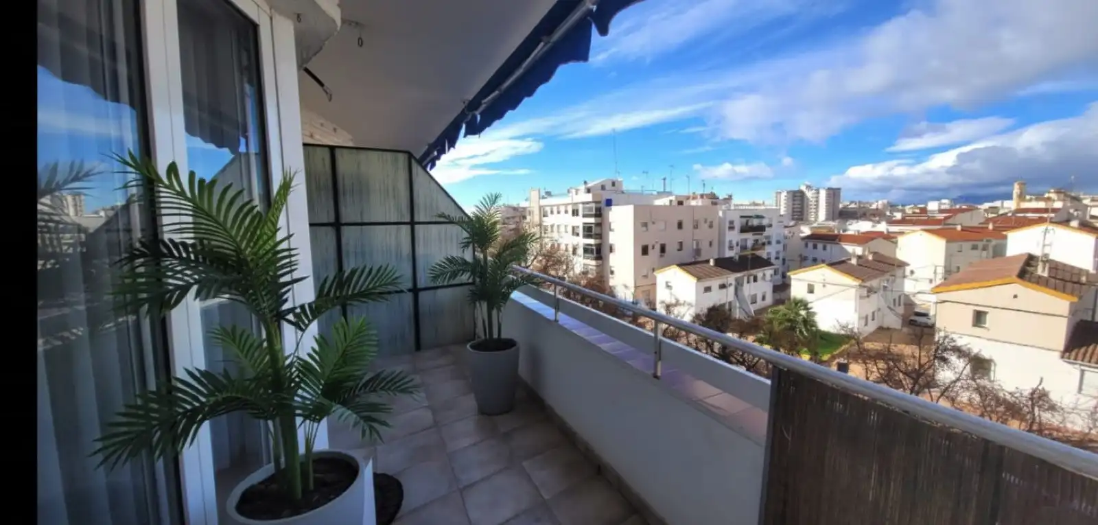 Apartment with terrace for sale in Marbella Centro