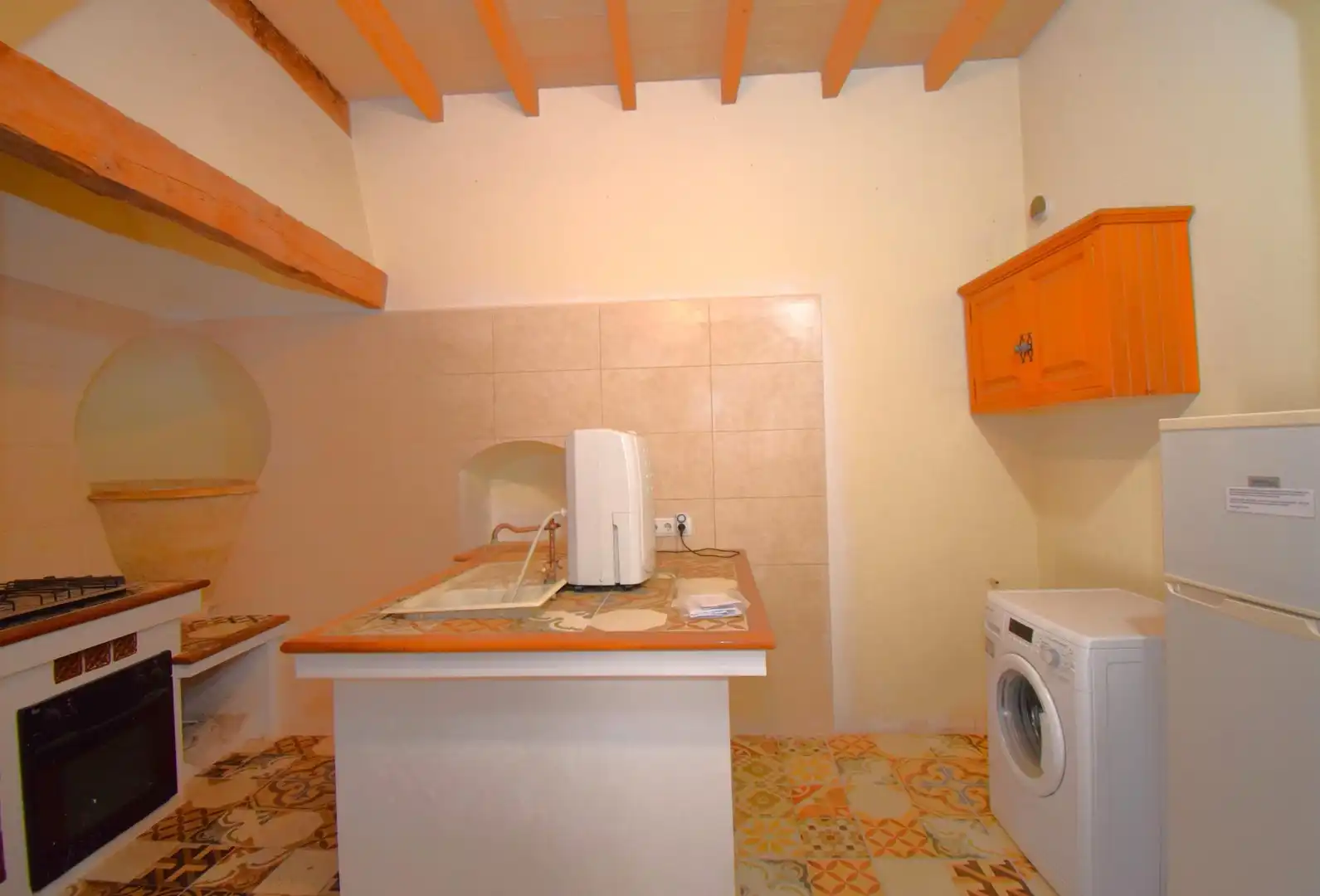 Cuina de Casa o xalet en venda en Muro amb Aire condicionat, Calefacció i Jardí privat