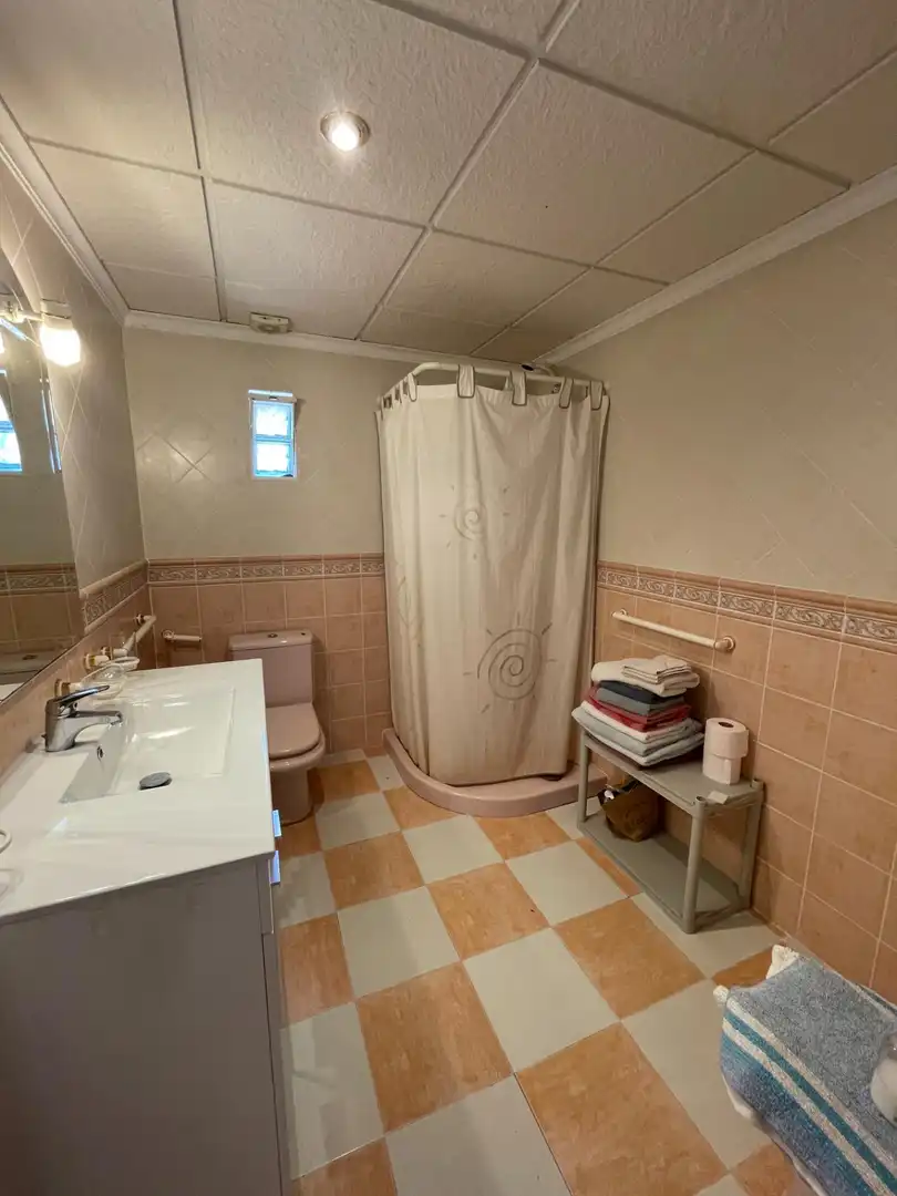 Bathroom of Houses for sale in L'Alfàs del Pi  with Air Conditioner, Heating and Private garden