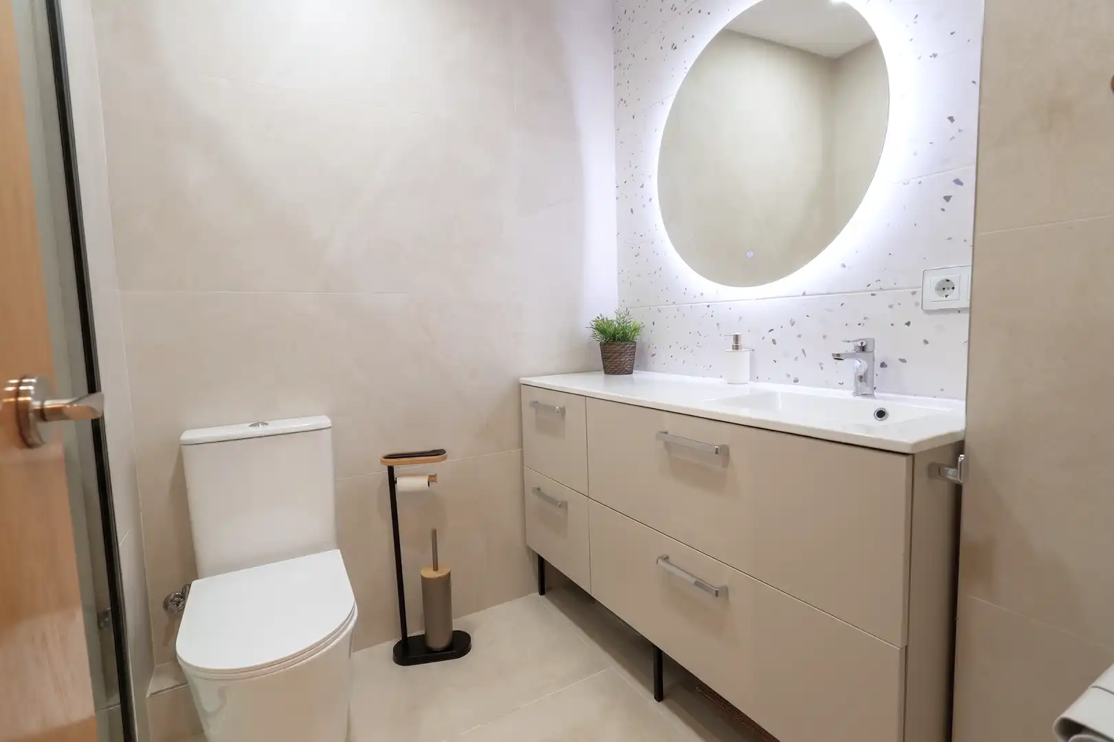 Flat for sale in de Lluís Muncunill, Zona Esportiva