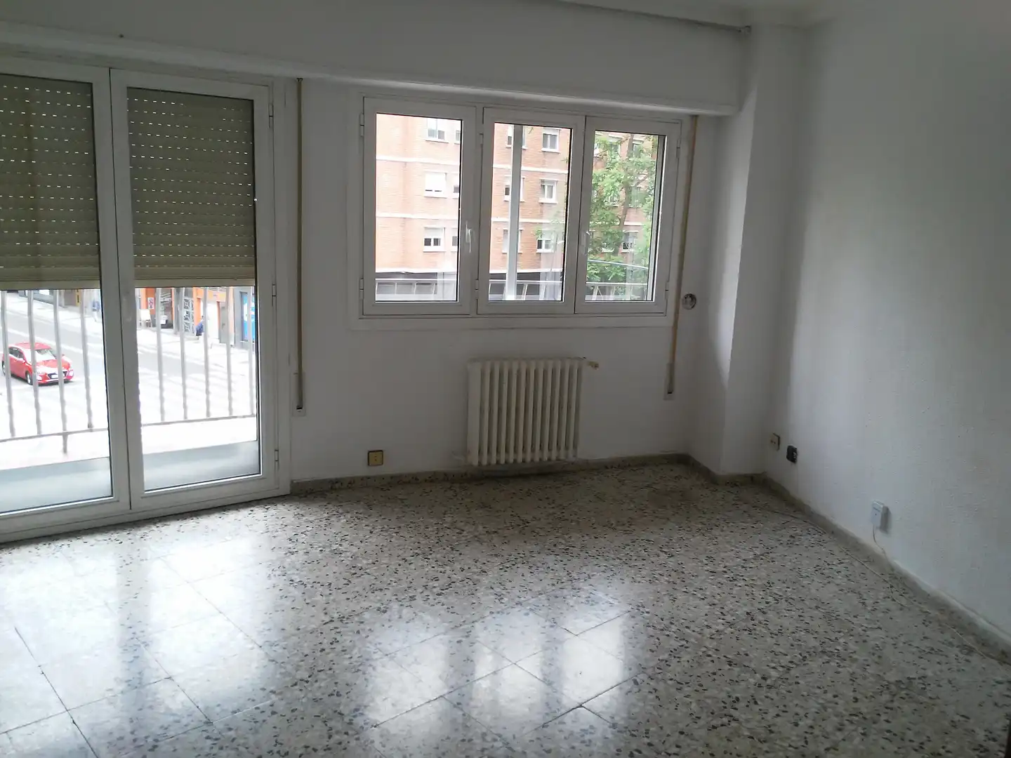Habitación de Piso en venta en Zaragoza con Calefacción, Terraza y Horno