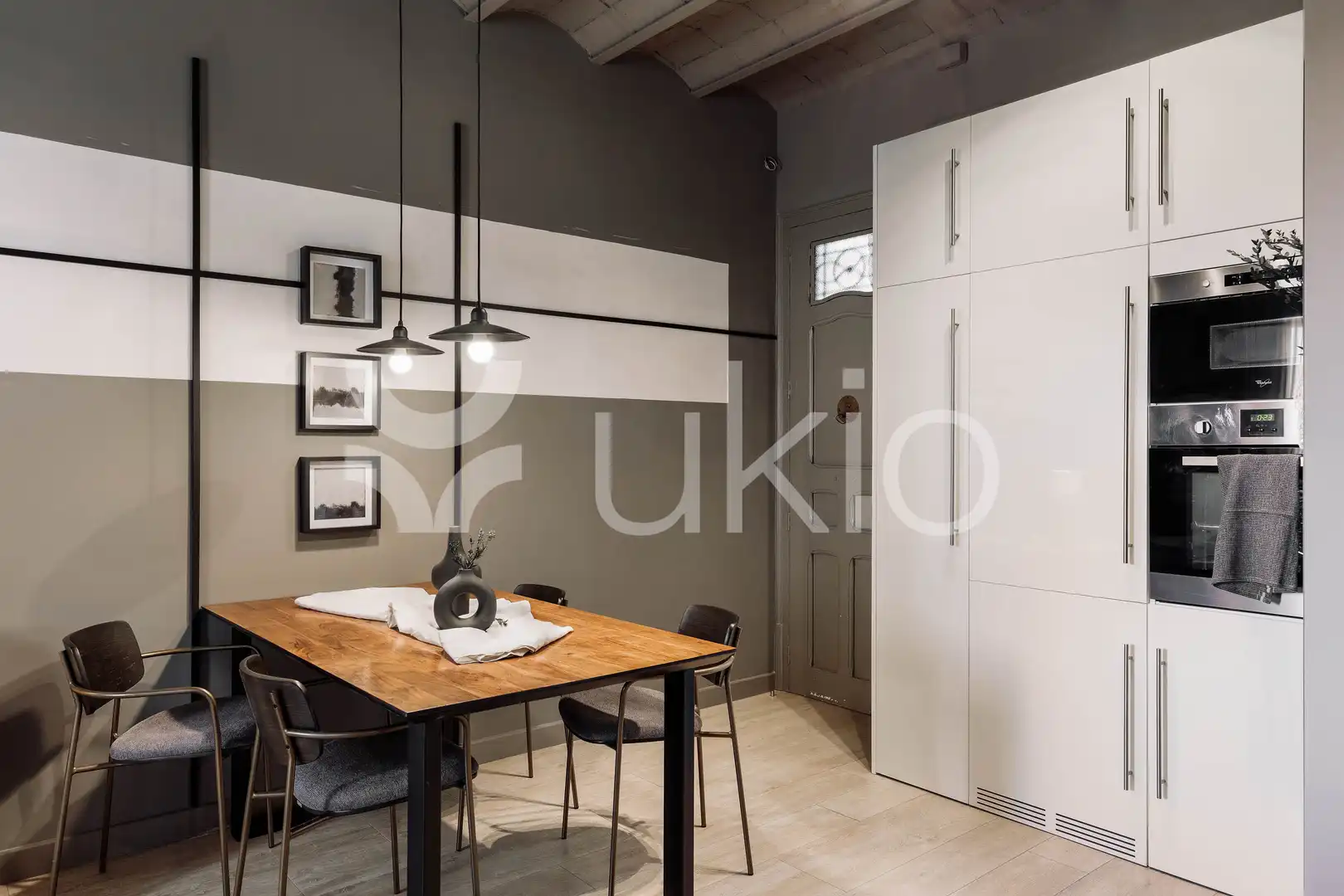 Cocina de Apartamento de alquiler en Barcelona con Aire acondicionado, Calefacción y Amueblado