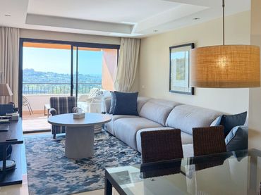 Wohnung mit Pool zur Miete in Calle Ponce de León 9