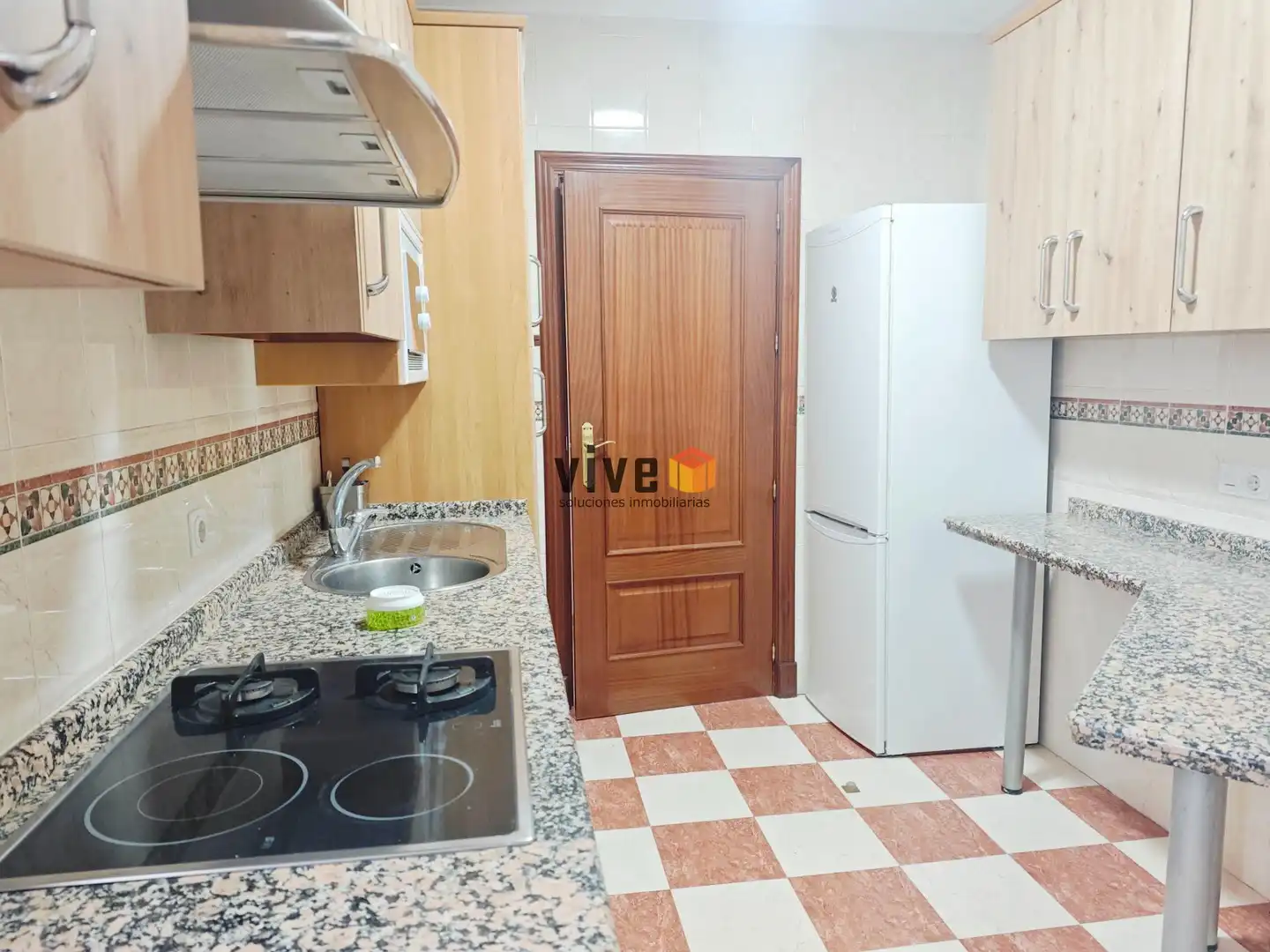Küche von Wohnung zur Miete in Sevilla mit Klimaanlage, Heizung und Terrasse
