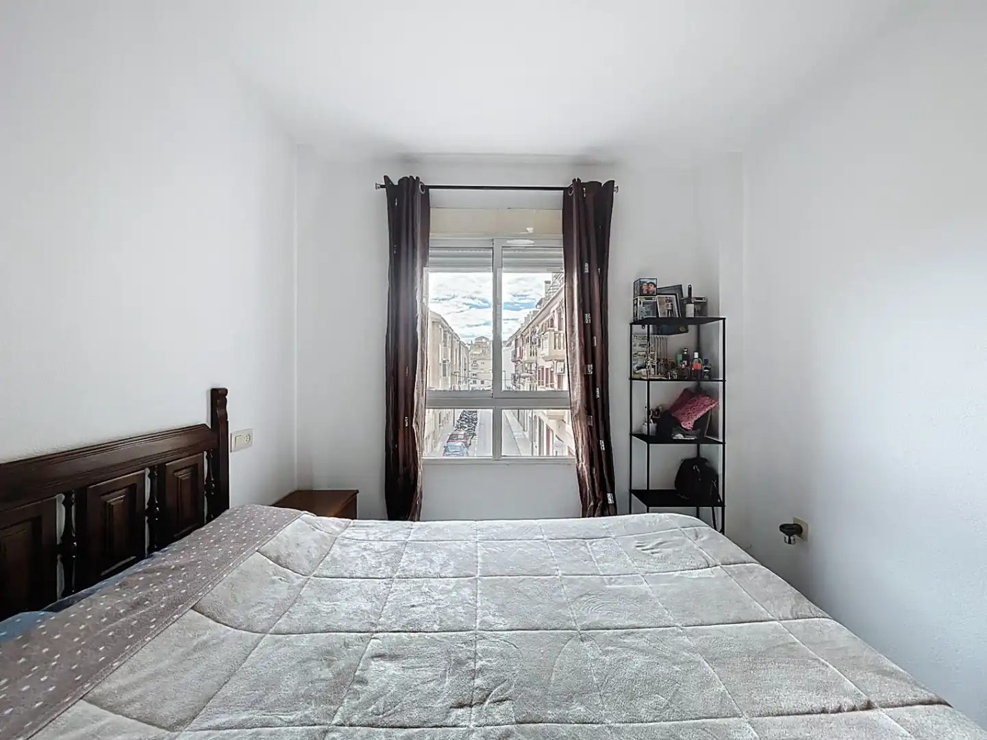 Habitación de Piso en venta en La Nucia con Aire acondicionado, Trastero y Amueblado