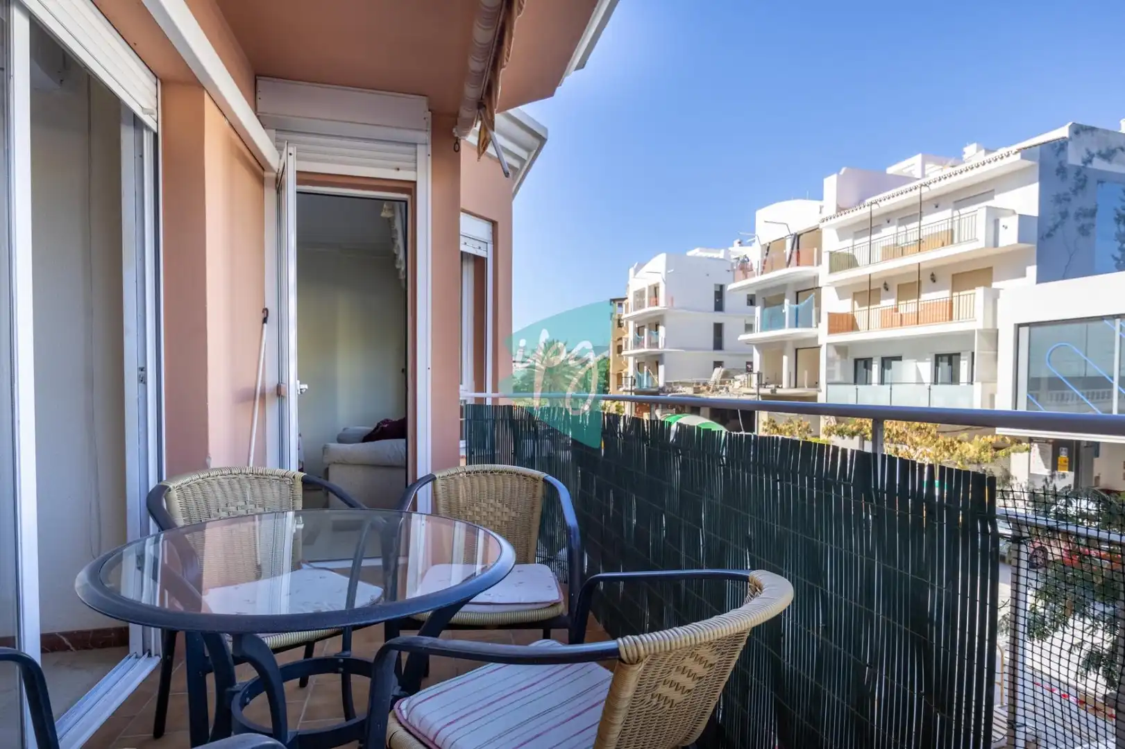 Terraza de Piso en venta en Estepona con Aire acondicionado, Terraza y Amueblado