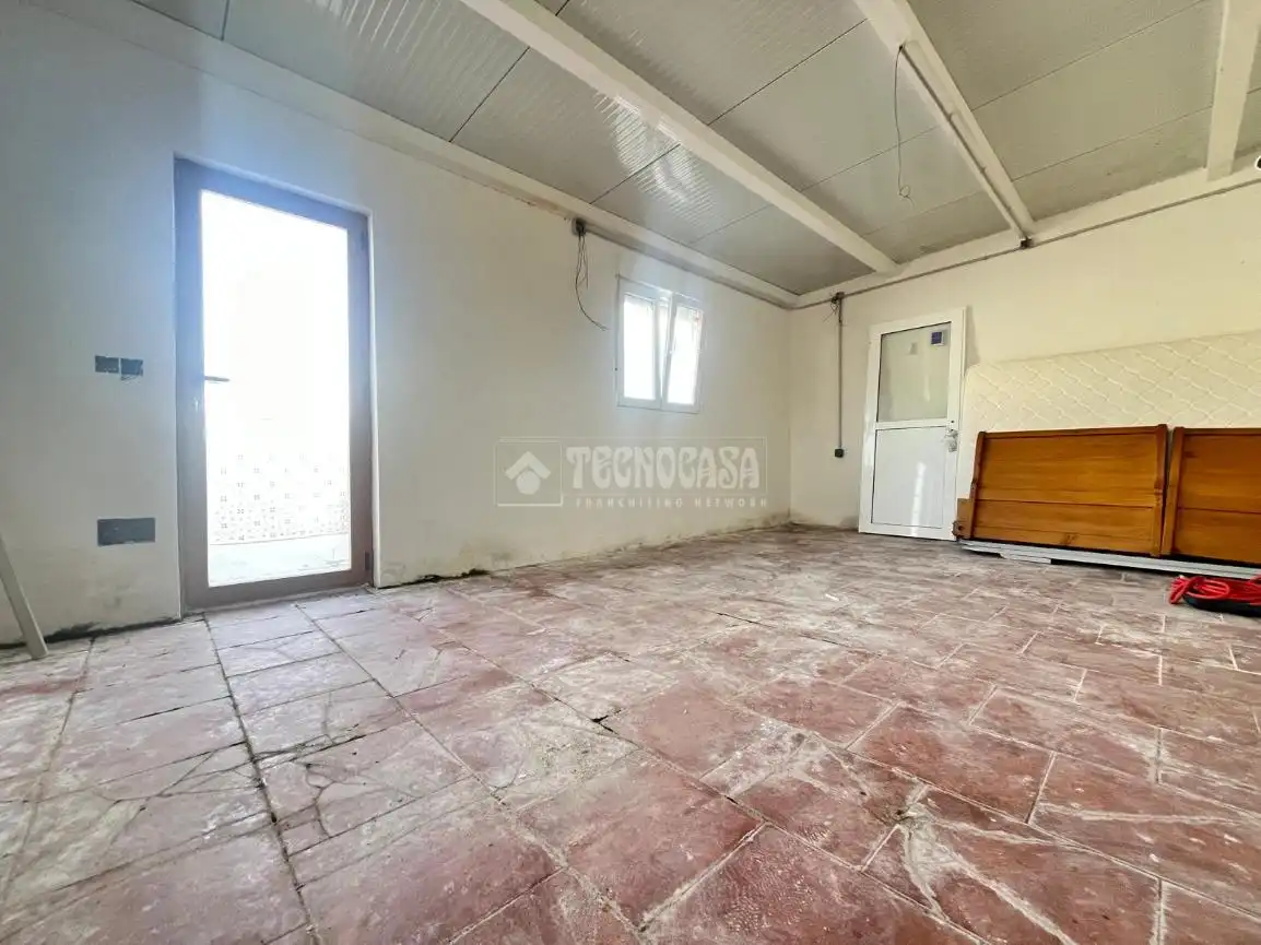 Casa adosada en venta en Las Herencias con Calefacción, Piscina y Amueblado