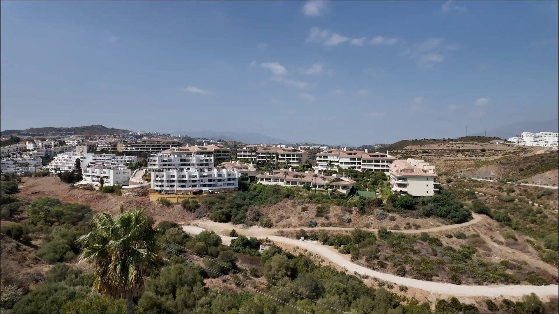 Vista exterior de Ático en venta en Mijas con Aire acondicionado, Terraza y Piscina