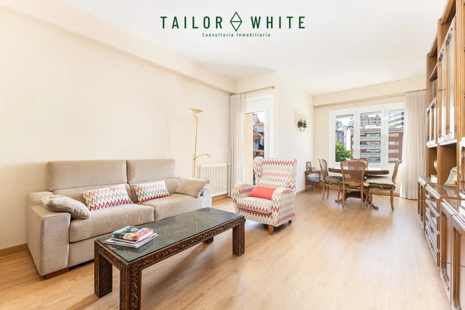 Sala de estar de Piso en venta en Barcelona con Calefacción y Terraza
