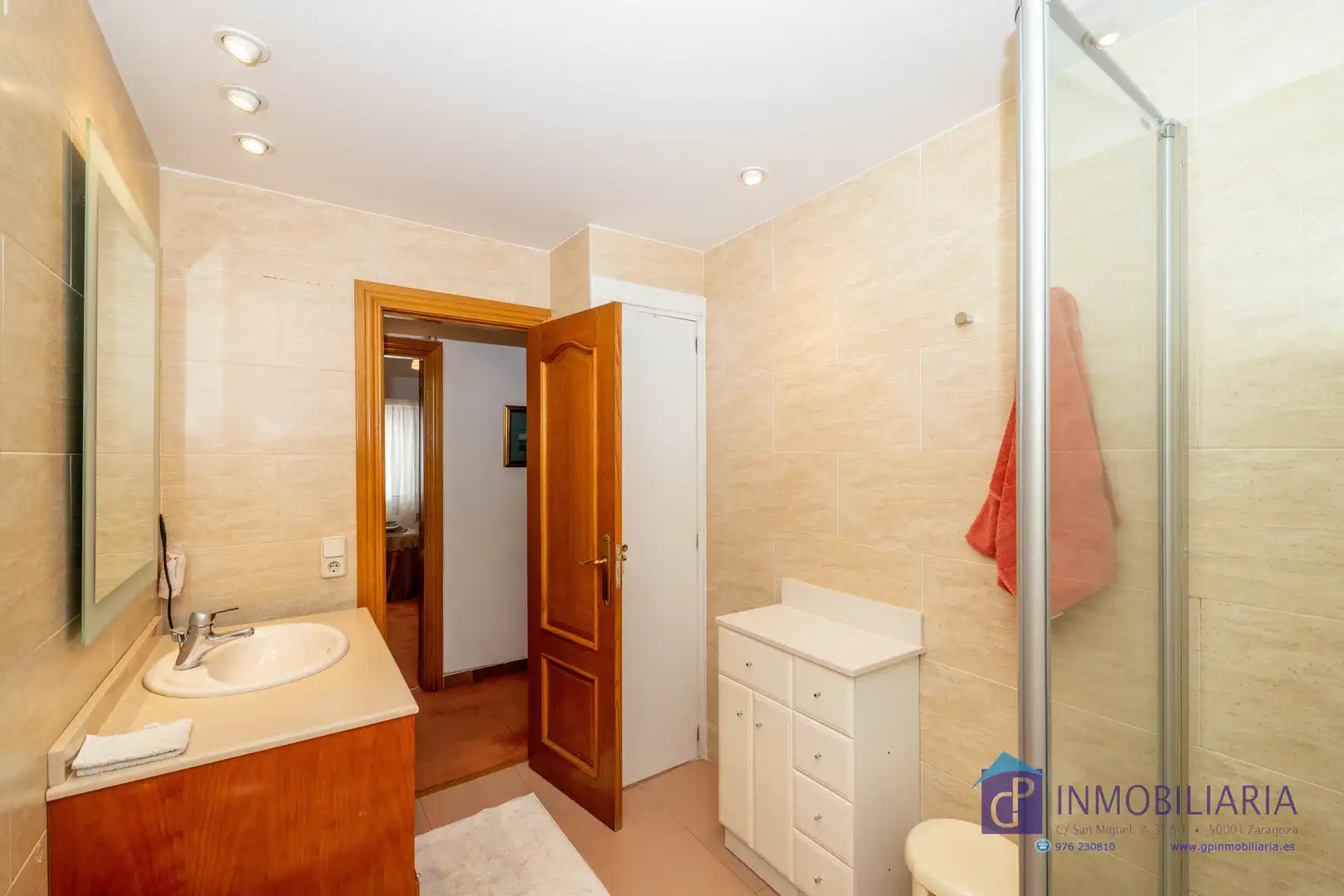 Baño de Casa o chalet en venta en Zaragoza con Aire acondicionado, Calefacción y Jardín privado