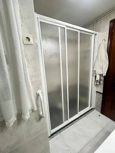 Bany de Pis en venda en Tarragona amb Aire condicionat i Calefacció