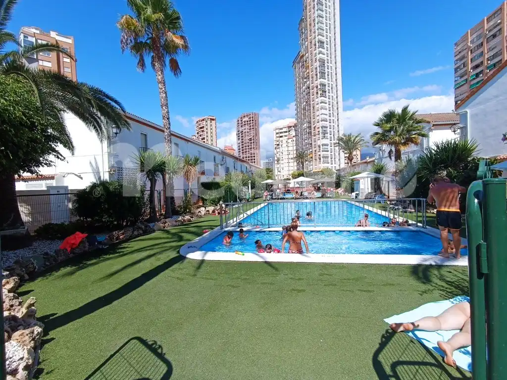 Swimming pool of Houses for rent in Benidorm  with Air Conditioner, Swimming Pool and Furnished