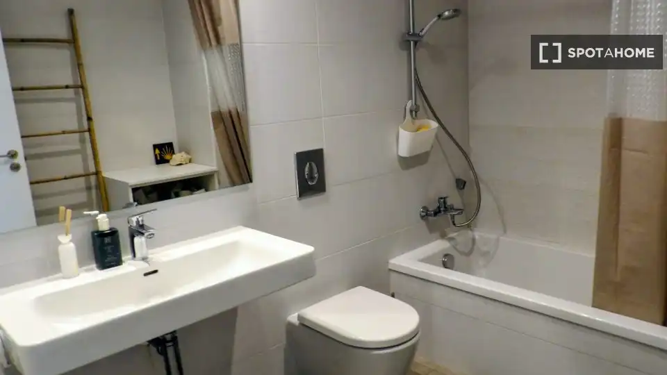 Baño de Piso de alquiler en  Palma de Mallorca con Aire acondicionado, Calefacción y Amueblado