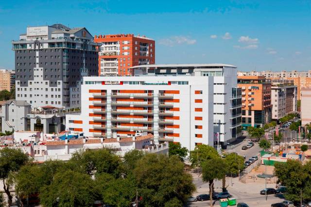 Piso en Alquiler en Calle Huestes, 3 en La Buhaira