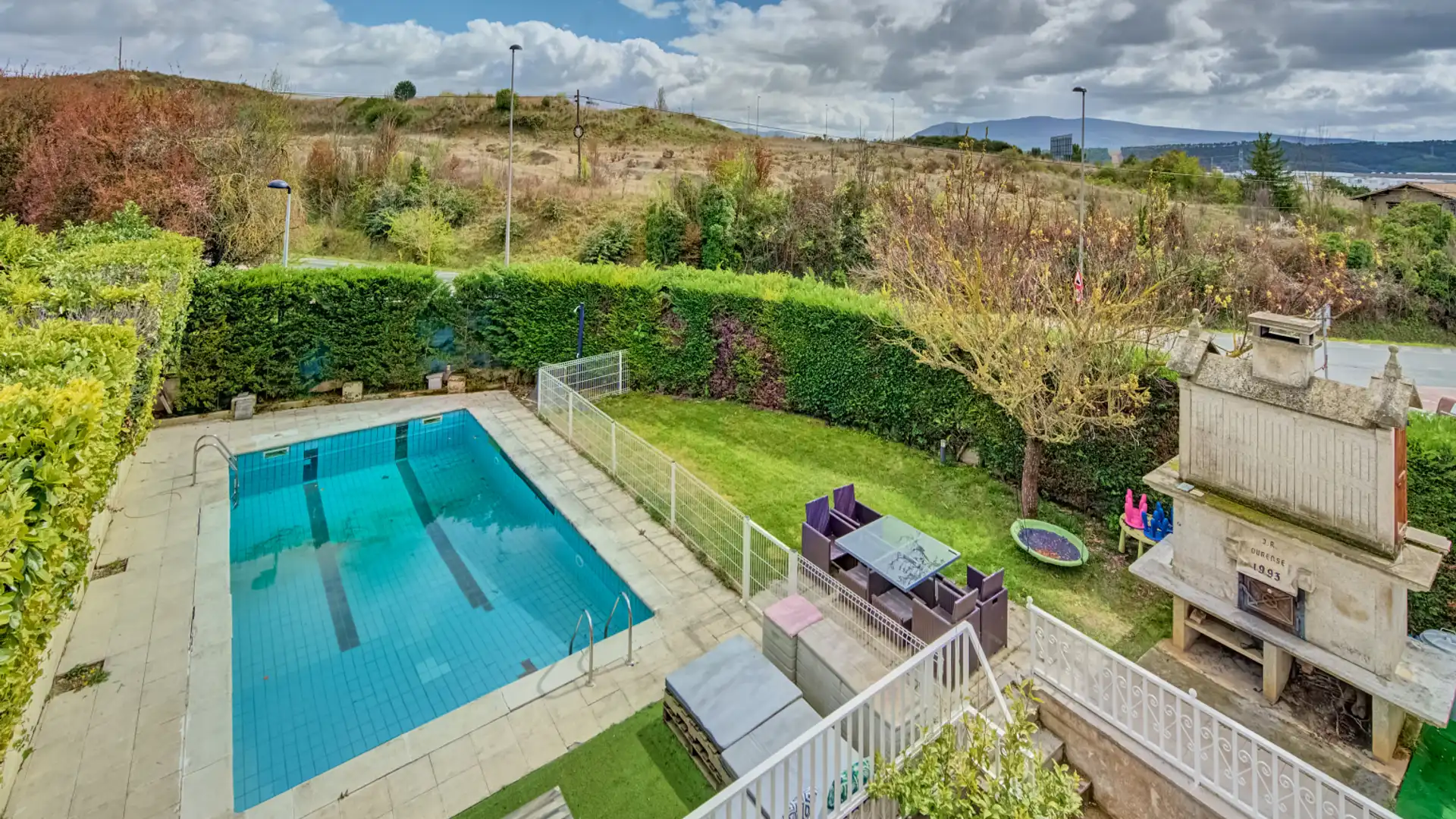 Piscina de Casa o chalet en venta en Orkoien con Aire acondicionado, Jardín privado y Terraza