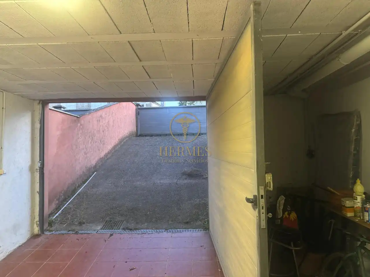 Parking de Casa adosada en venta en Tomiño con Calefacción, Jardín privado y Terraza
