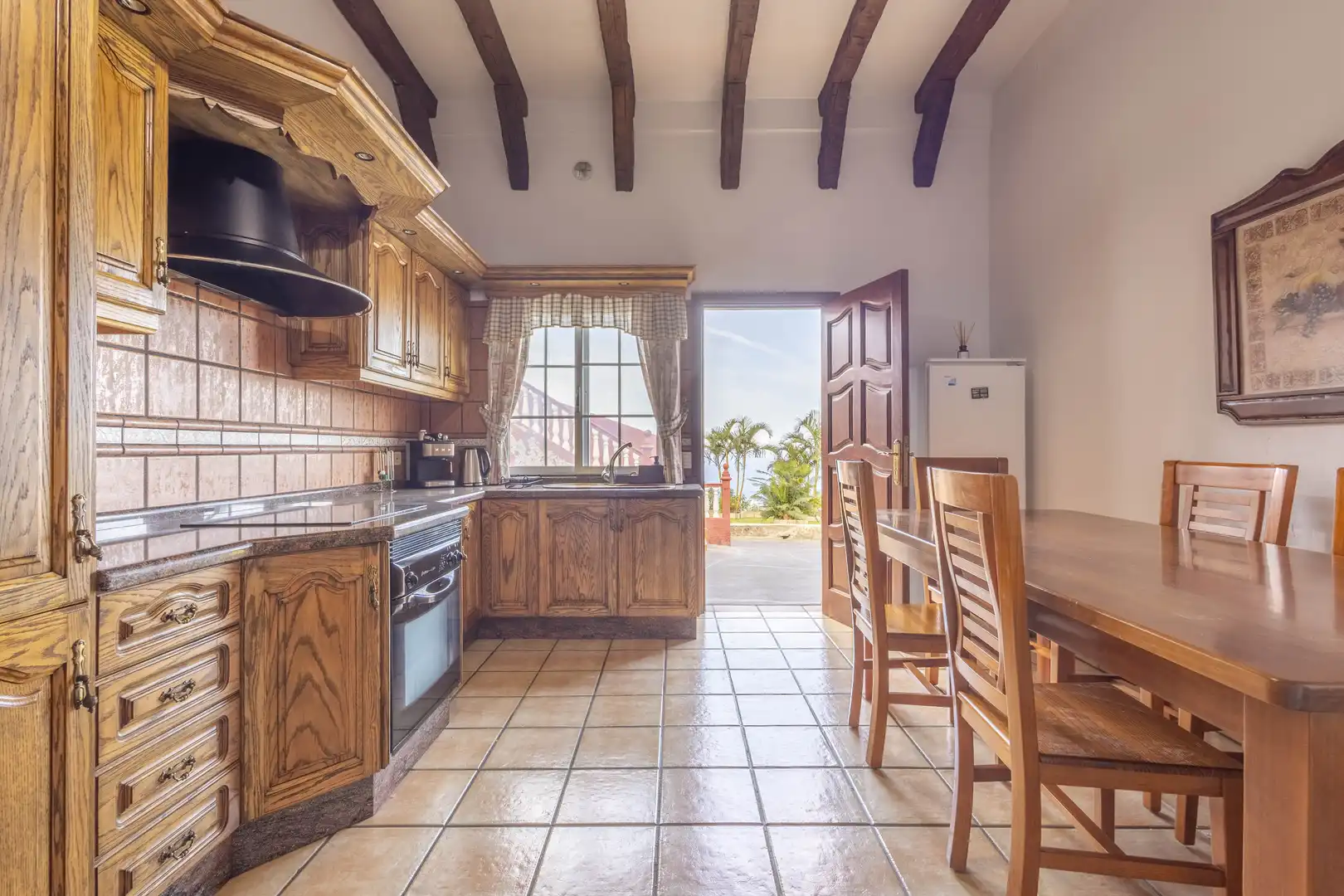 Cocina de Casa o chalet de alquiler en La Orotava con Jardín privado y Amueblado