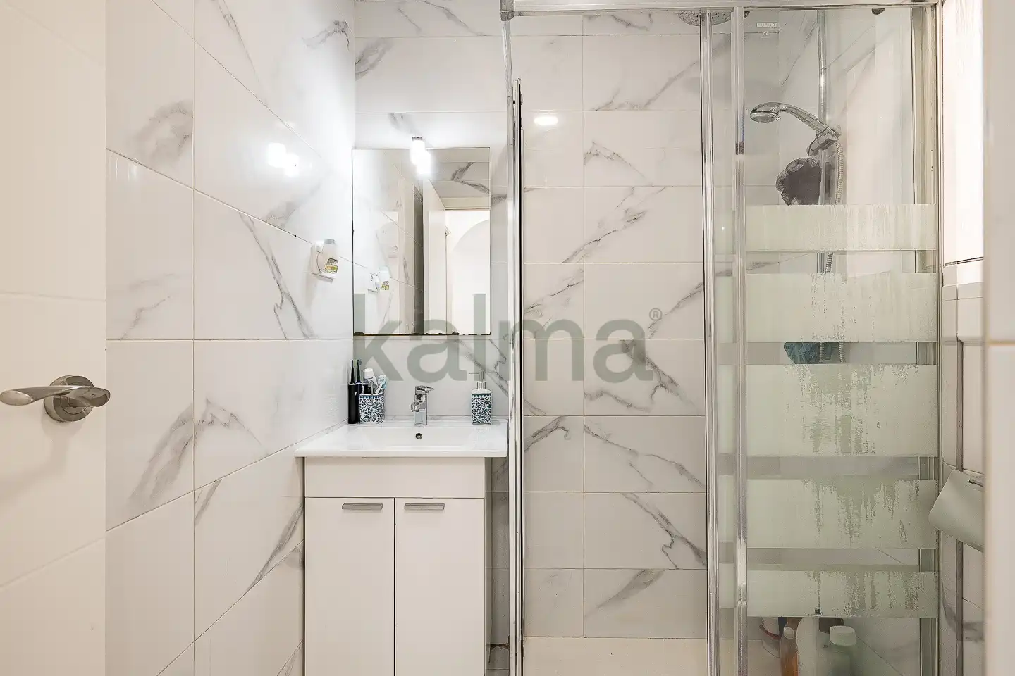 Baño de Piso en venta en Santa Coloma de Gramenet con Aire acondicionado, Calefacción y Amueblado