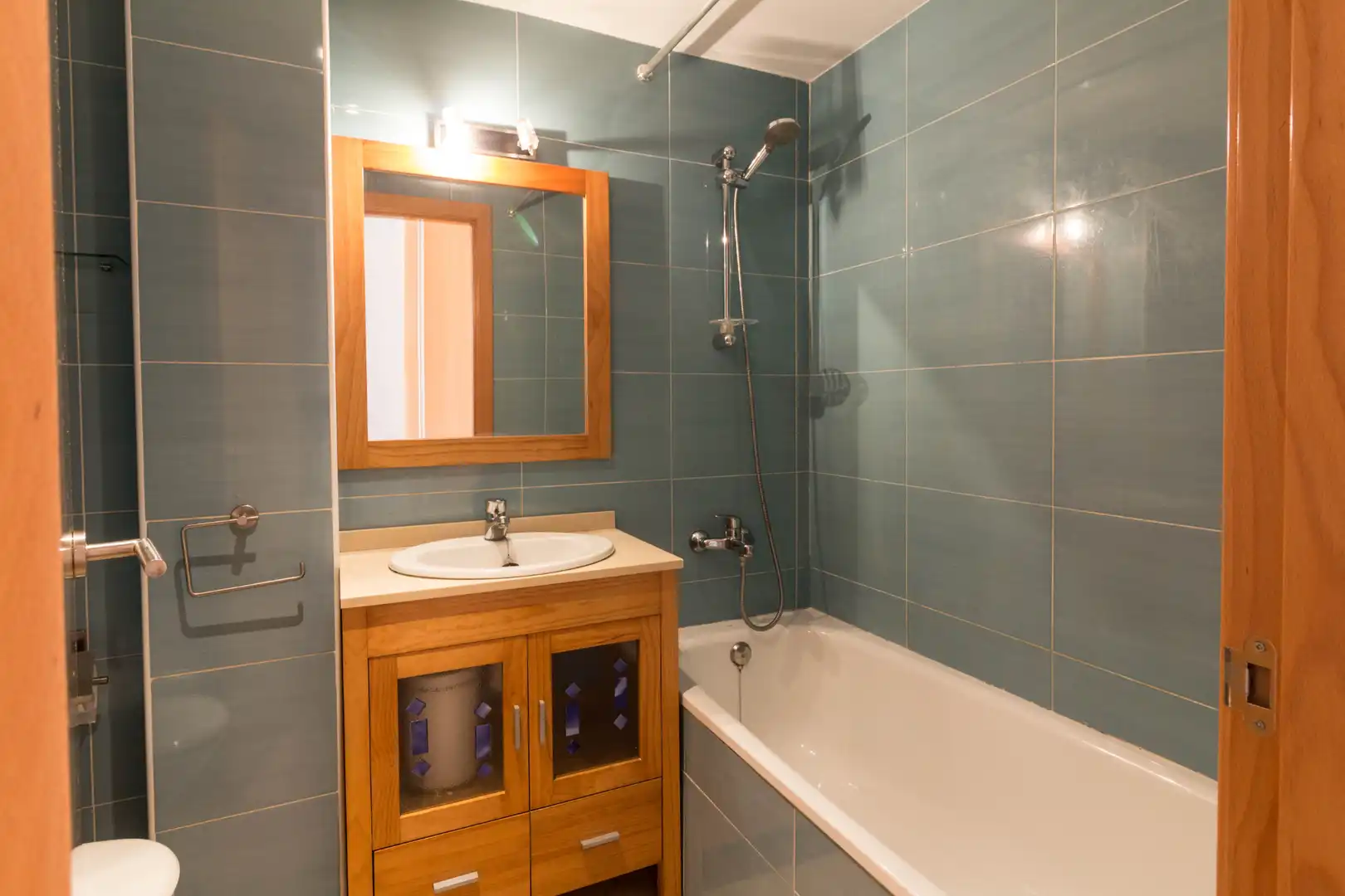 Bathroom of Flat for sale in Cambrils  with Air Conditioner, Heating and Balcony