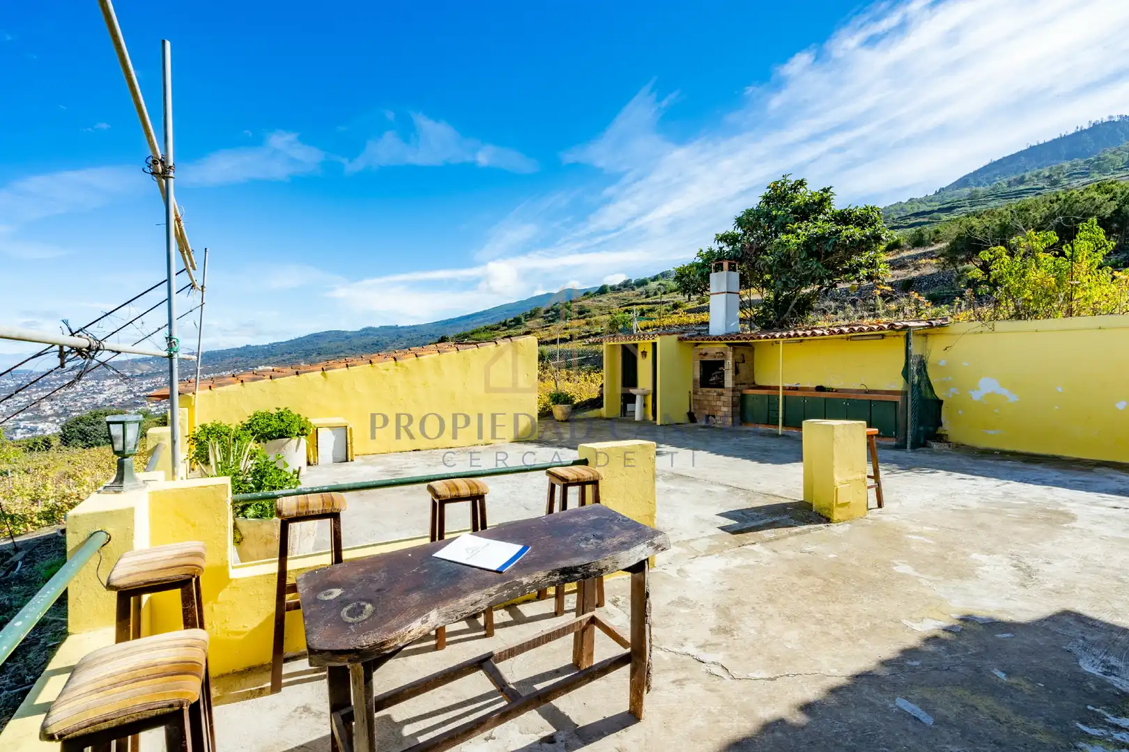 Vista exterior de Finca rústica en venda en Santa Úrsula amb Terrassa