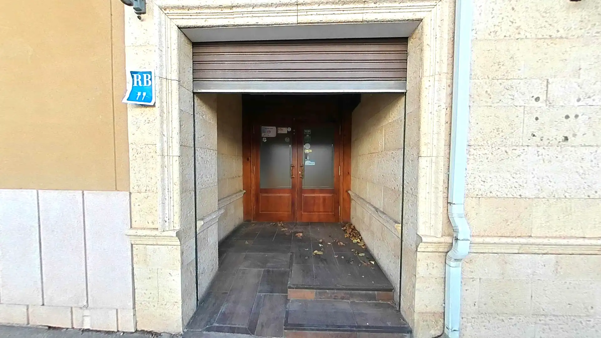 Local en venta en Pradoluengo