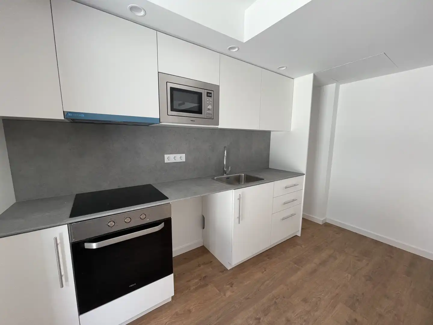 Kitchen of Ground floor for rent in Santa Eugènia