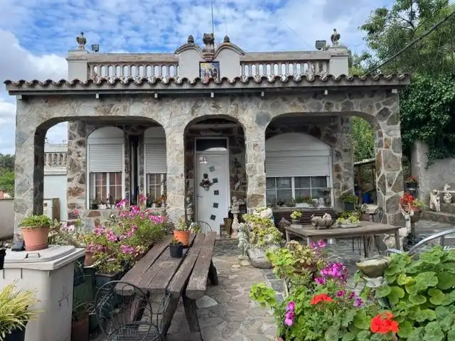 Vista exterior de Casa o xalet en venda en Castellbisbal amb Jardí privat, Terrassa i Traster