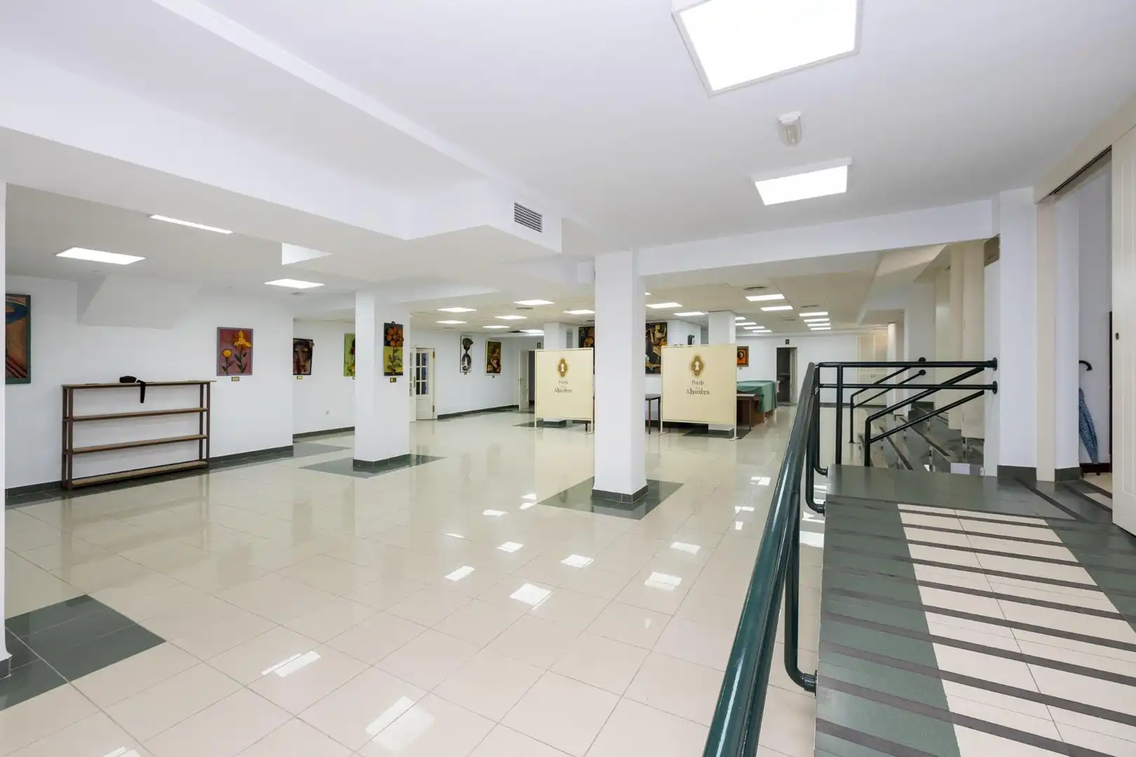 Local comercial en venta en Avenida Santa Maria de la Alhambra, imagen 7
