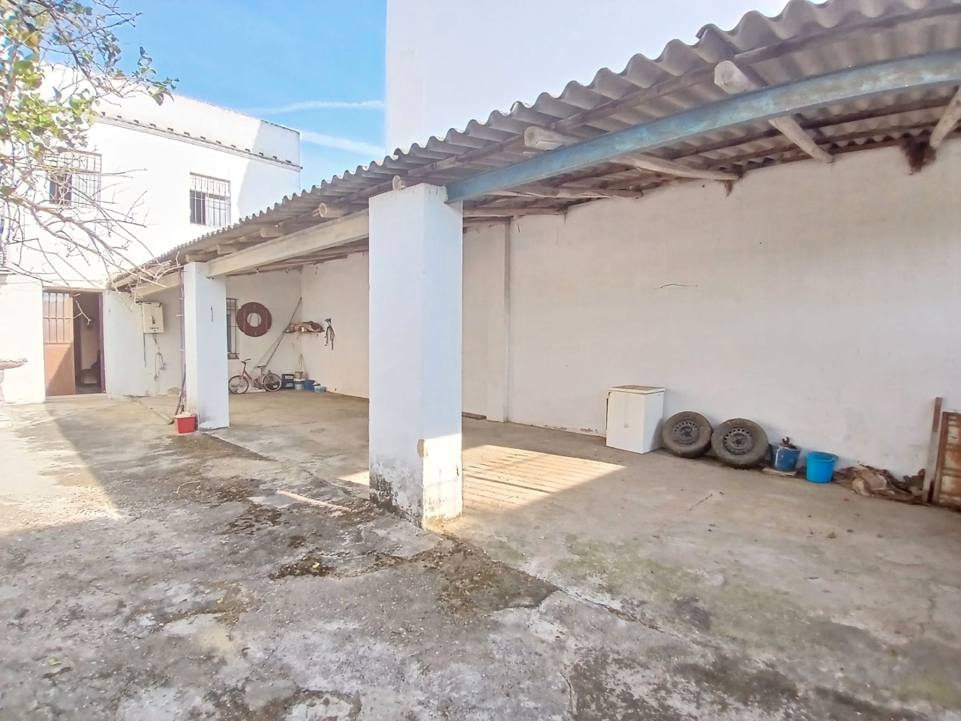 Vista exterior de Casa o xalet en venda en Burguillos amb Terrassa, Forn i Rentadora