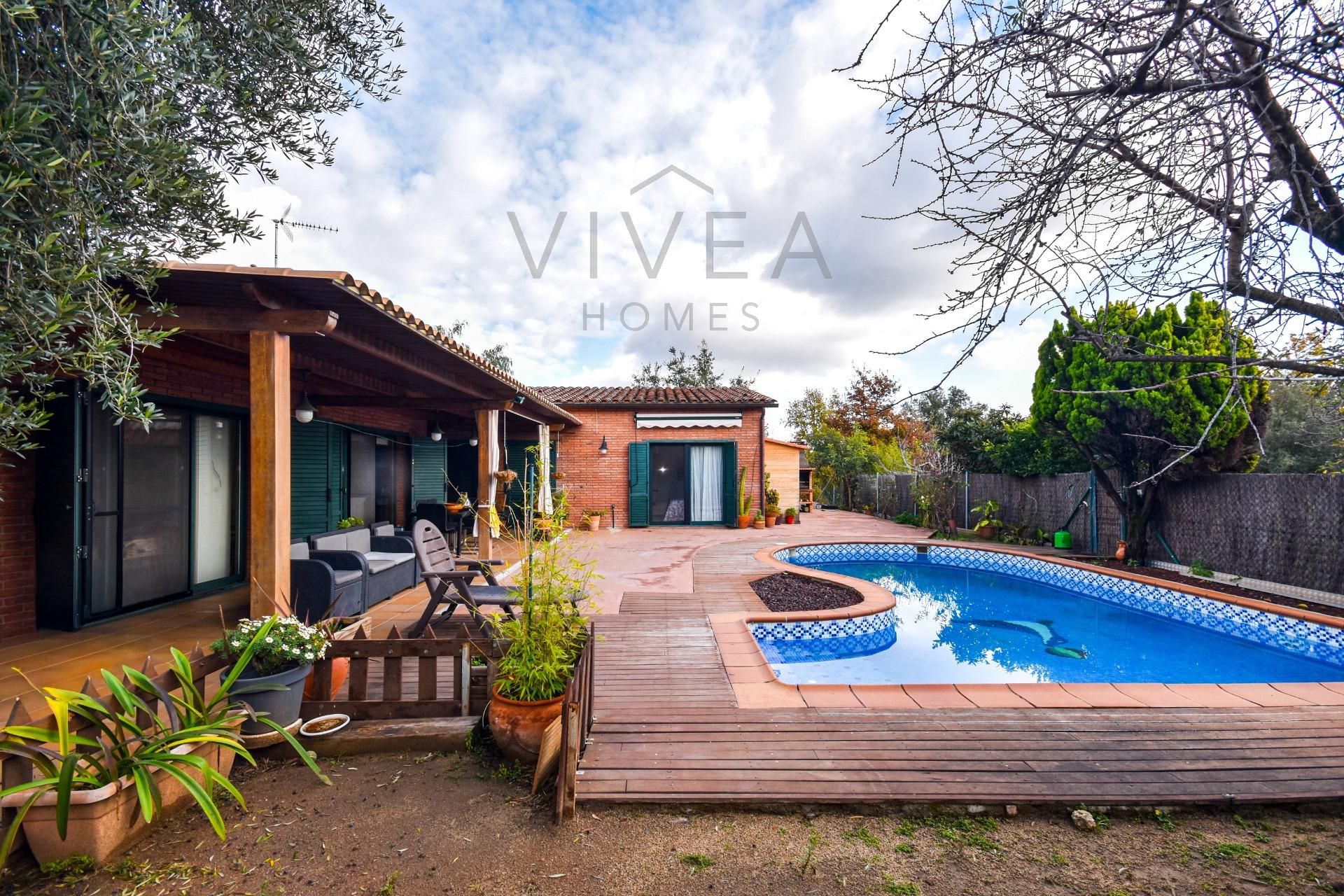 Garden of Houses for sale in Castellar del Vallès  with Air Conditioner, Private garden and Terrace